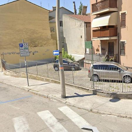 Appartamento Al Piano 1 Ancona Esterno foto